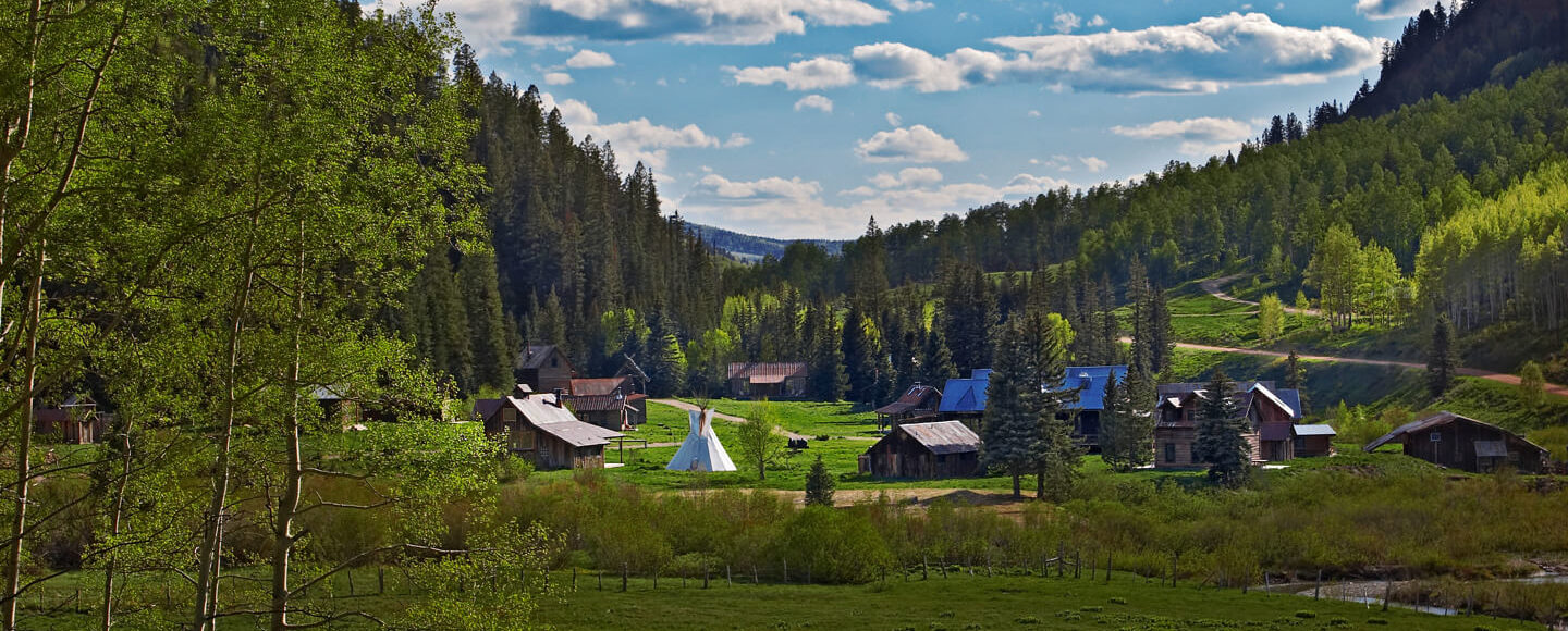 Dunton Hot Springs town at day