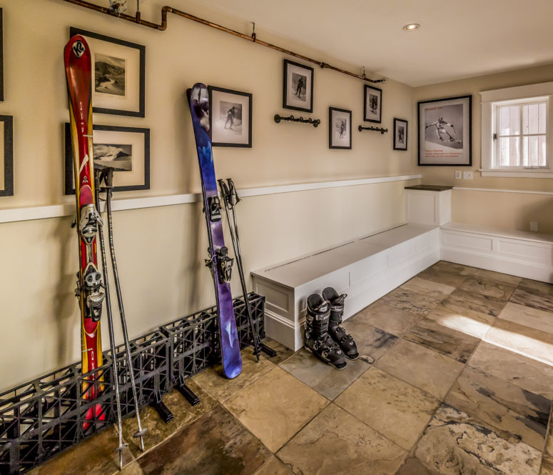 Ski Room dunton town house